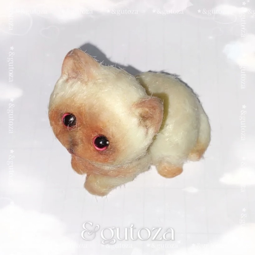 【Cat 】Inedible Handmade Silicone Squishy Toy