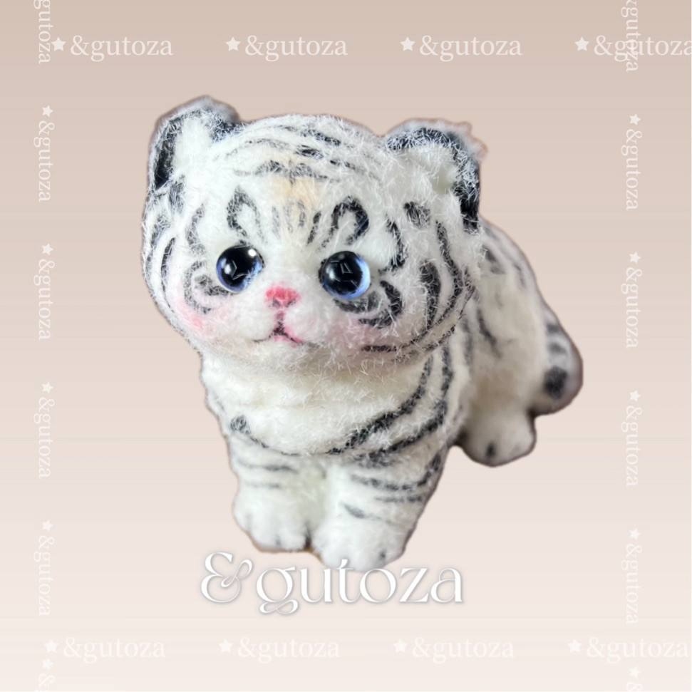【Cat 】Inedible Handmade Silicone Squishy Toy