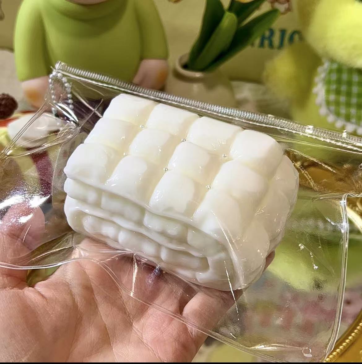 【Duvet 】Inedible Handmade Silicone Squishy Toy