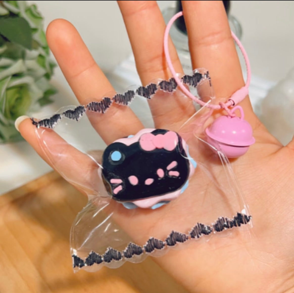 A【Small Kitty Hamburger】Inedible Handmade Silicone Squishy Toy
