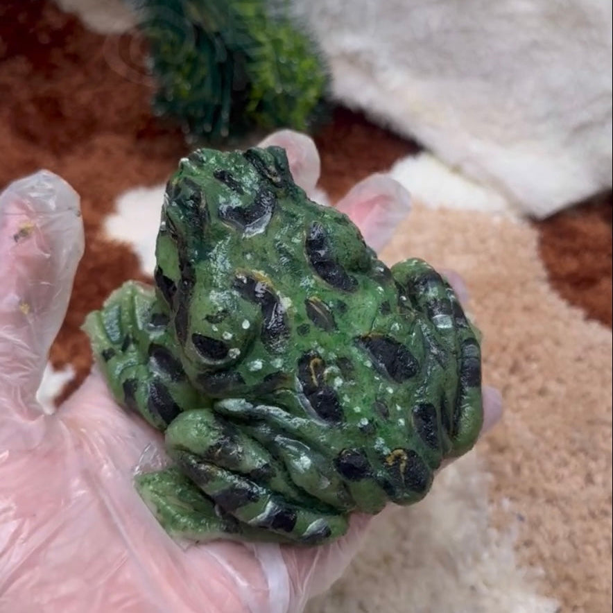 A【Frog】Inedible Handmade Silicone Squishy Toy