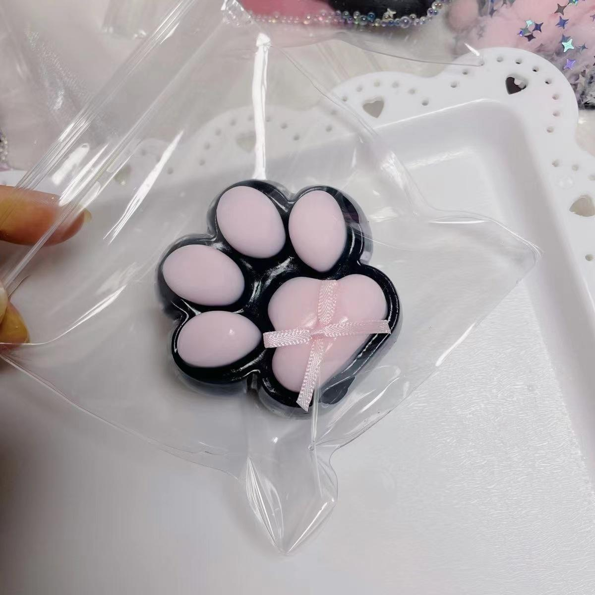 【100g Cat Paw】Inedible Handmade Silicone  Squishy Toy