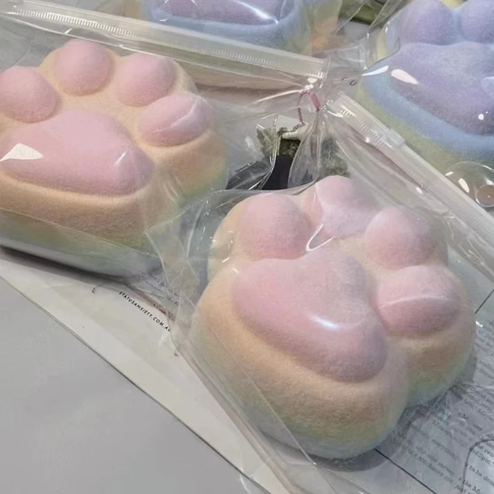 【 800g Rainbow Super Huge Cat‘s Paw】Inedible Handmade Silicone Squishy Toy