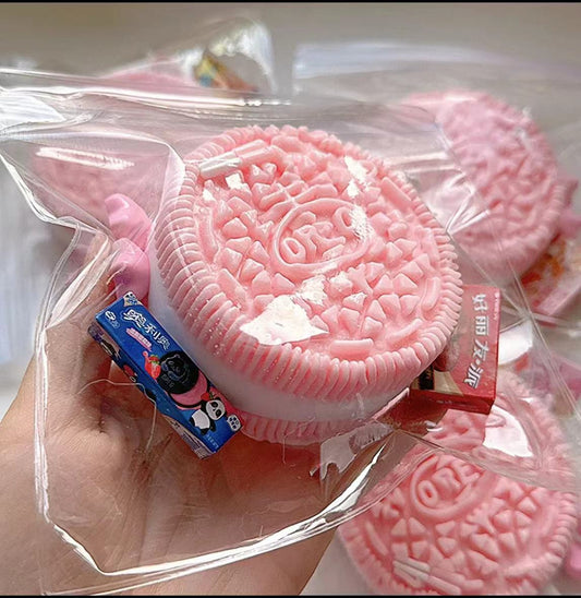 【Oero Cake】Inedible Handmade Silicone Squishy Toy