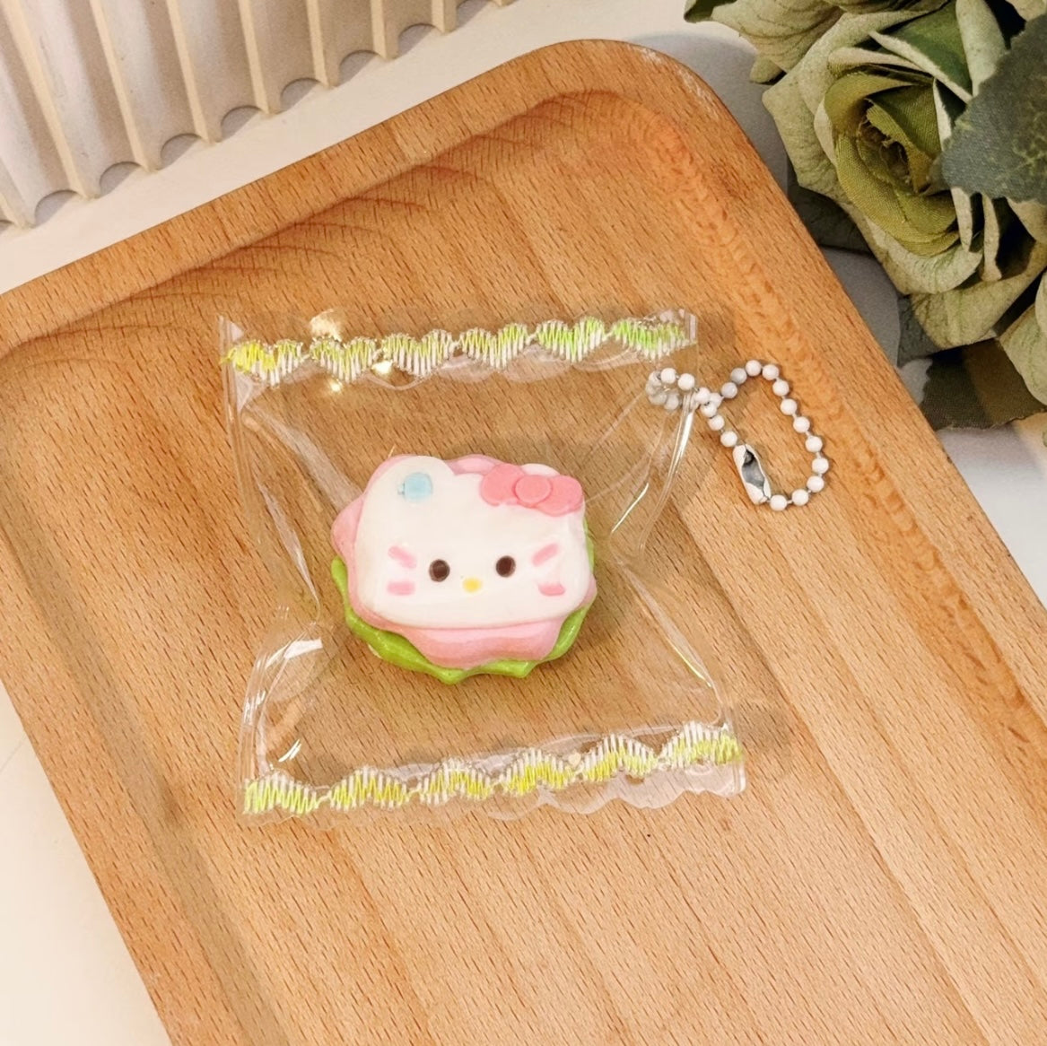A【Small Kitty Hamburger】Inedible Handmade Silicone Squishy Toy