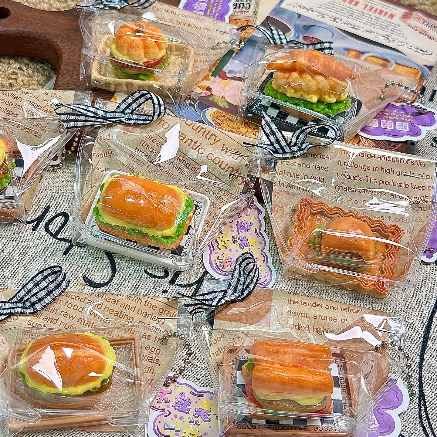 1A【Mini Pumpkin Burger 】Inedible Handmade Silicone Squishy Toy