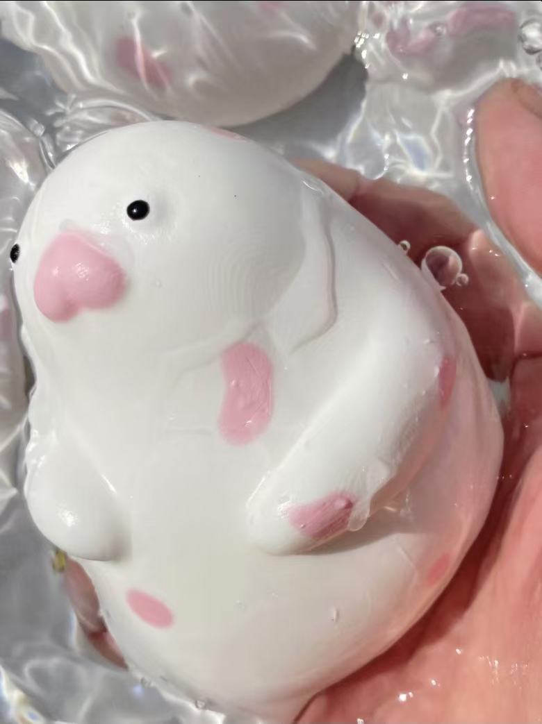 【Spotted Seal】Inedible Handmade Silicone Squishy Toy